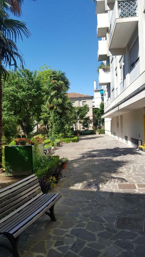 Rooms Vidar Местре Экстерьер фото